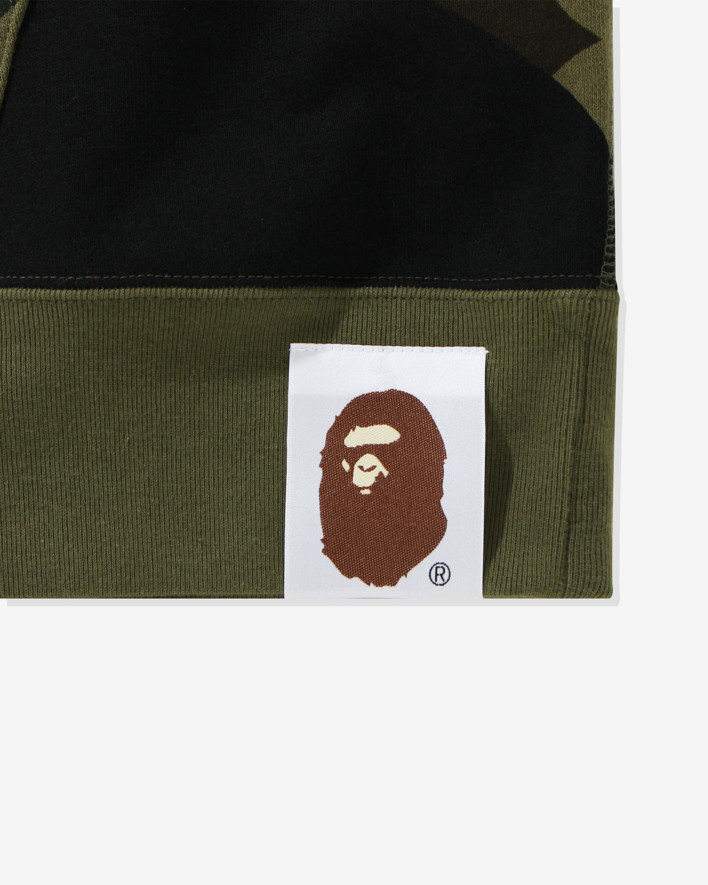 Undefeated Clothing - BAPE GIANT 1ST CAMO SHARK LOOSE FIT FULL ZIP - GREEN