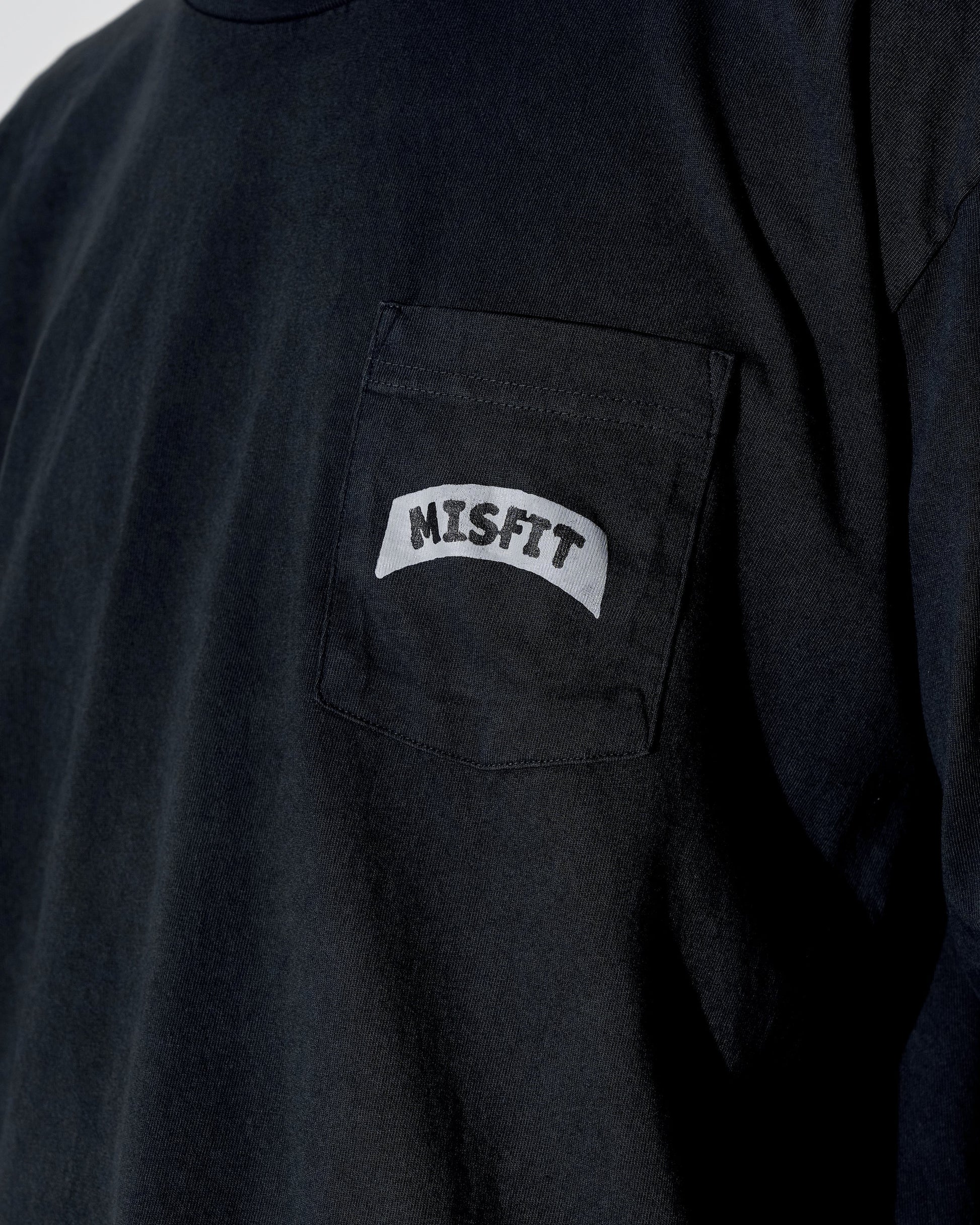 Undefeated Clothing - UACTP X GARDAR EIDE EINARSSON STANDARD BRIEF L/S POCKET TEE