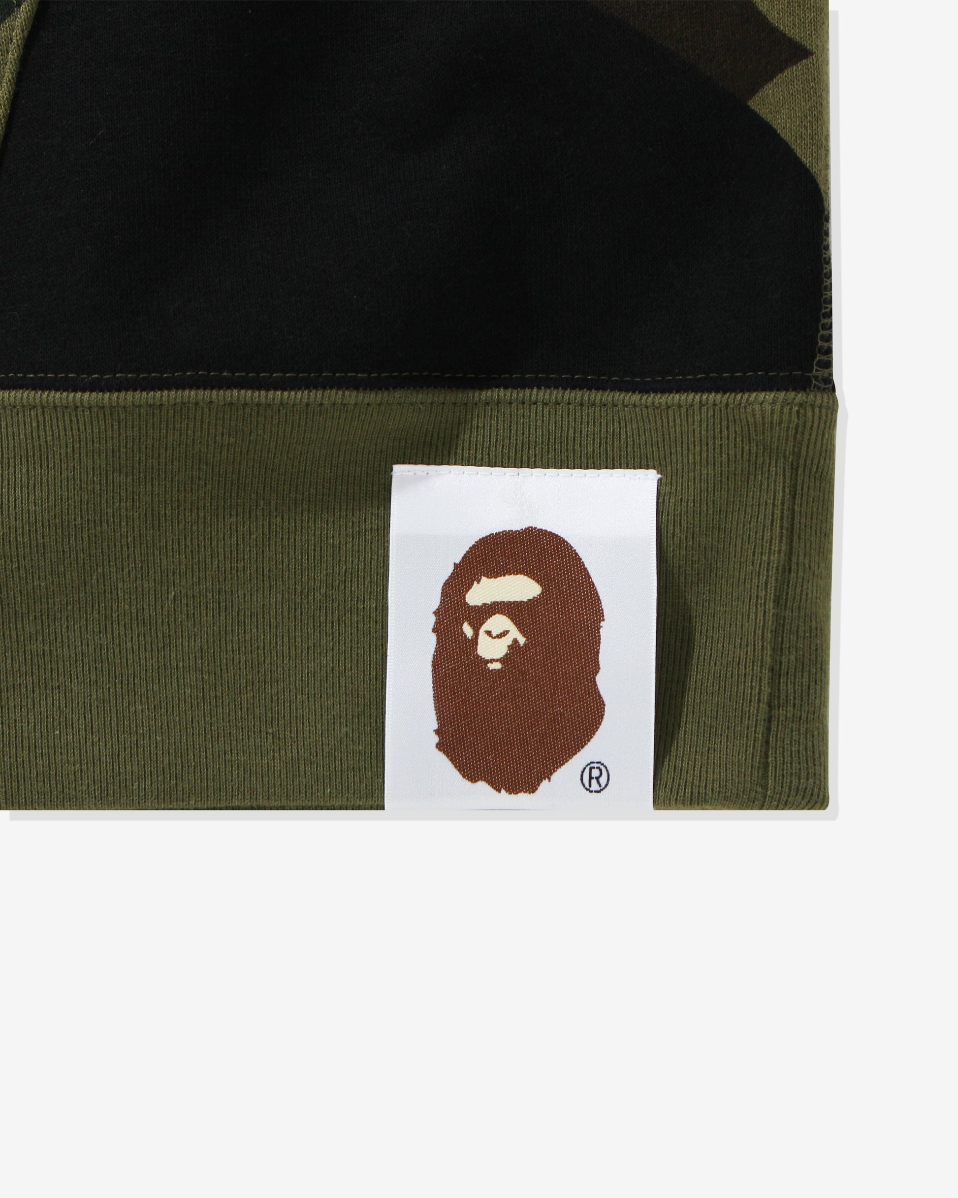 Undefeated Clothing - BAPE GIANT 1ST CAMO SHARK LOOSE FIT FULL ZIP - GREEN