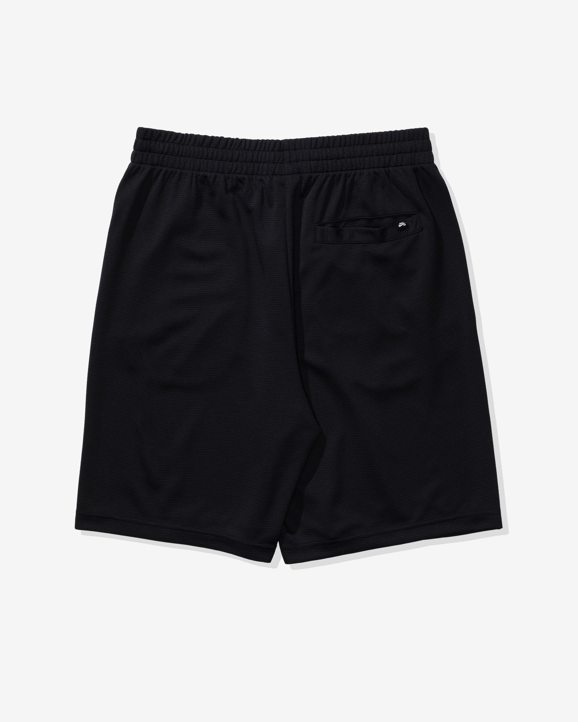Undefeated Clothing - NIKE BE TRUE SUNDAY SHORTS - BLACK