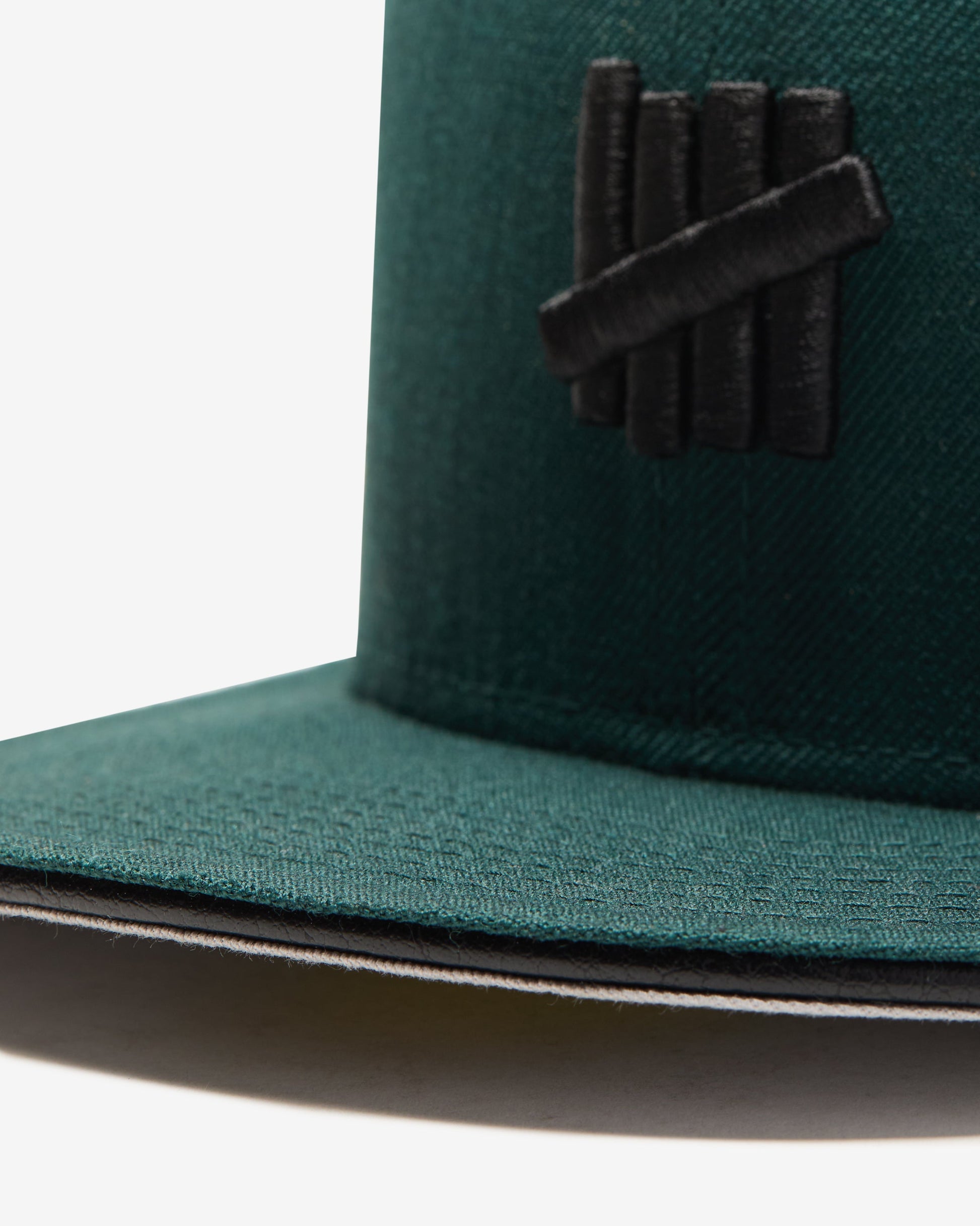 Undefeated Accessories - UNDEFEATED X NE WOOL ICON FITTED