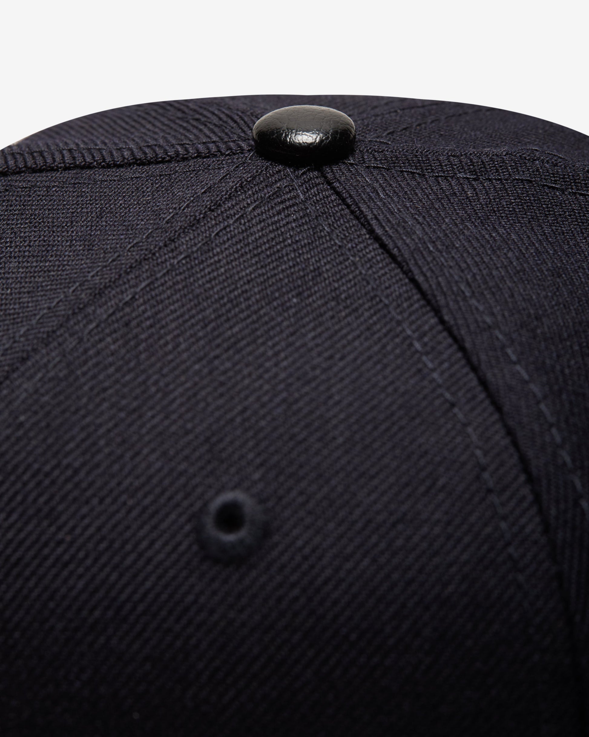 Undefeated Accessories - UNDEFEATED X NE WOOL ICON FITTED