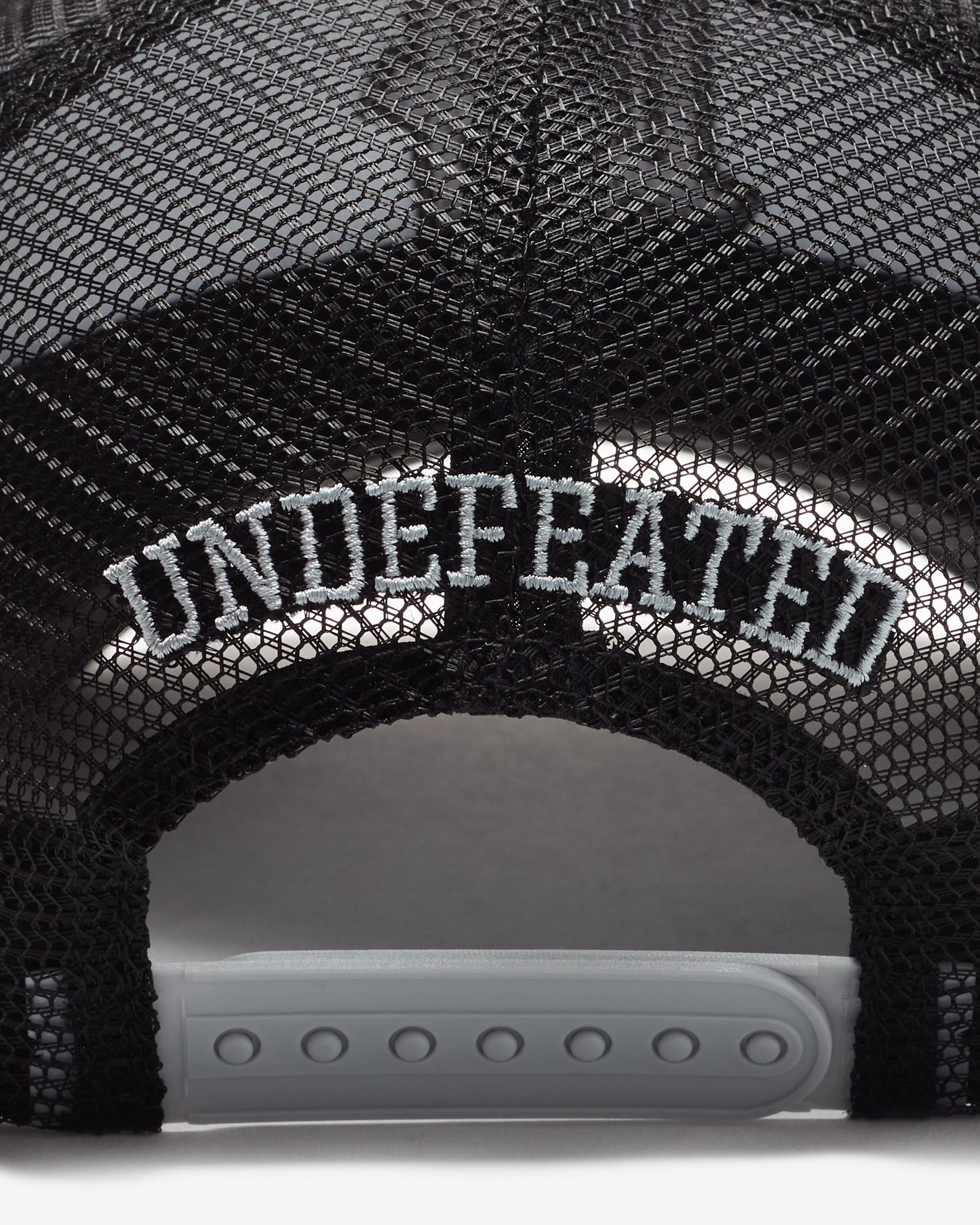 Undefeated Accessories - UNDEFEATED ICON TRUCKER