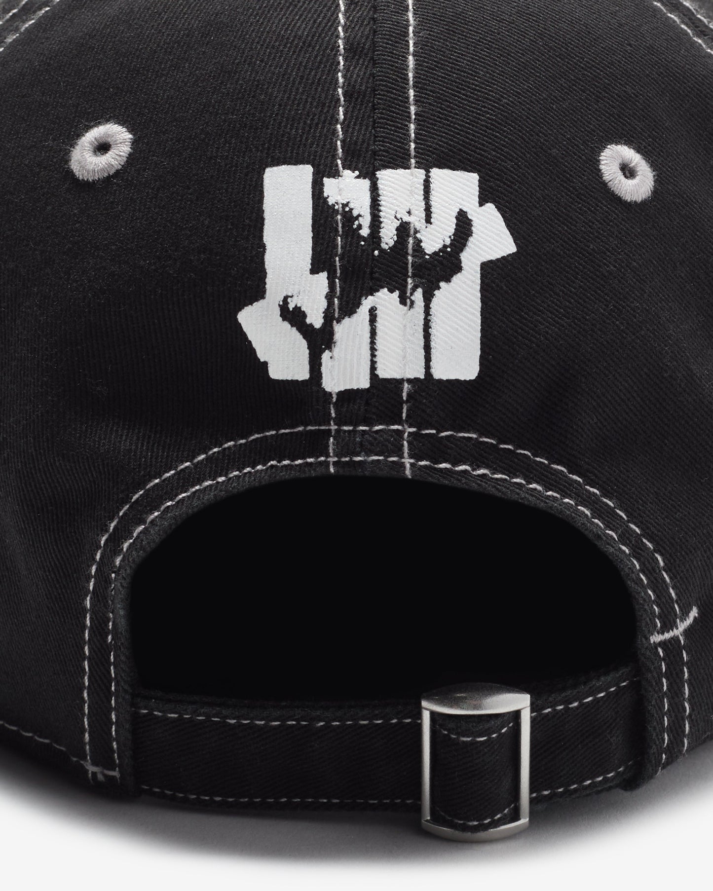 Undefeated Accessories - UNDEFEATED DISTRESSED STRAPBACK