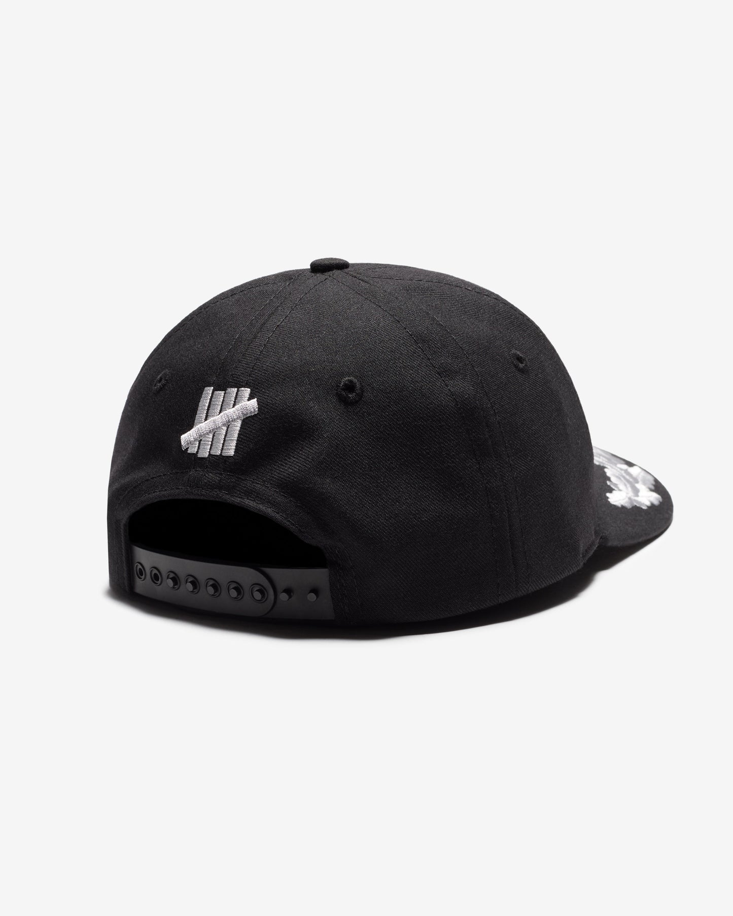 Undefeated Accessories - UACTP X GARDAR EIDE EINARSSON STENCIL SNAPBACK