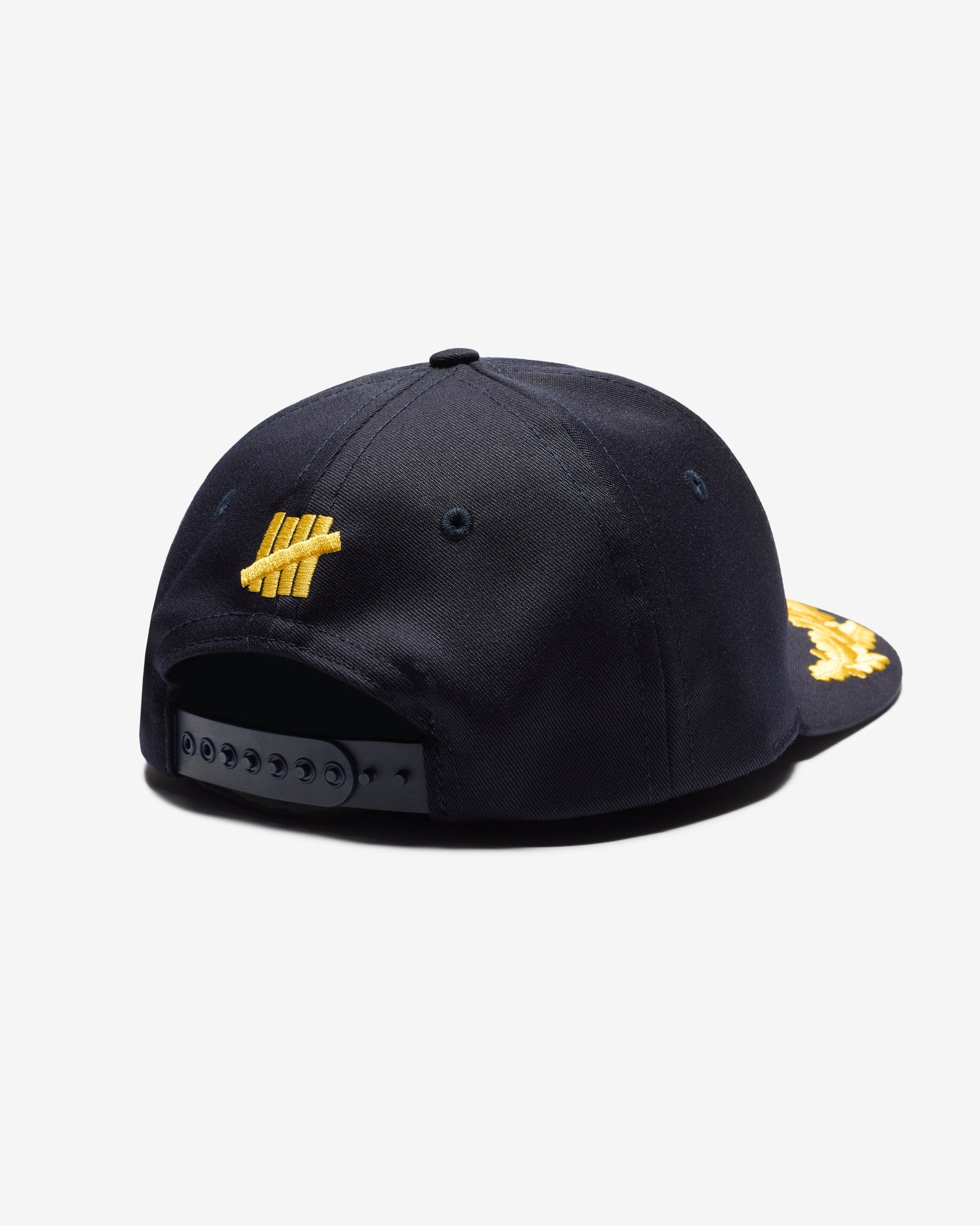 Undefeated Accessories - UACTP X GARDAR EIDE EINARSSON STENCIL SNAPBACK