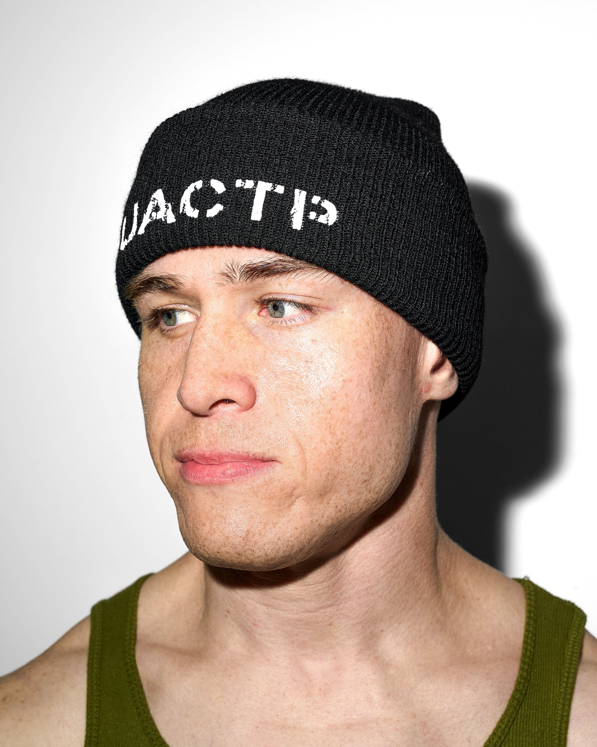 Undefeated Accessories - UACTP X GARDAR EIDE EINARSSON STENCIL WATCH CAP - BLACK