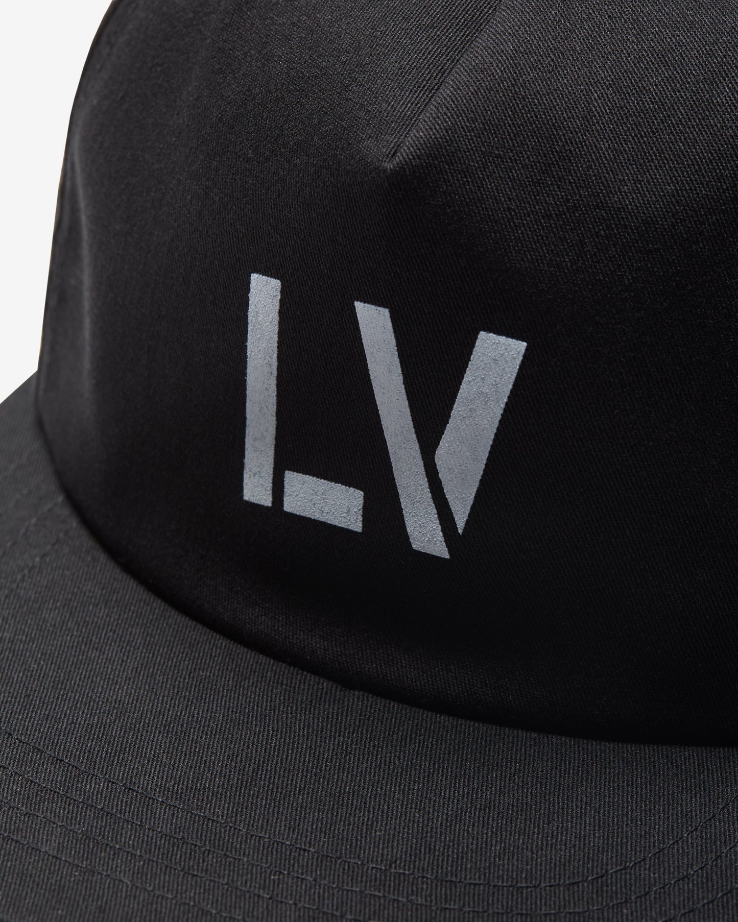 Undefeated Accessories - UNDEFEATED REGIONAL STENCIL SNAPBACK - LV - BLACK
