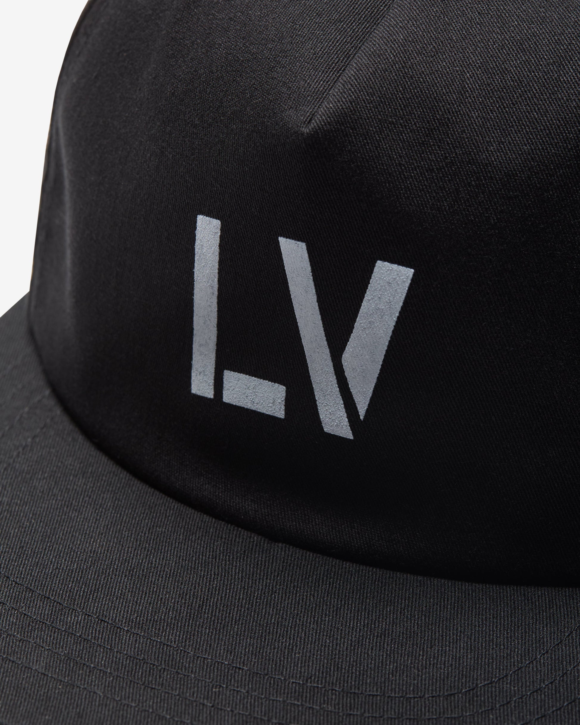 Undefeated Accessories - UNDEFEATED REGIONAL STENCIL SNAPBACK - LV - BLACK