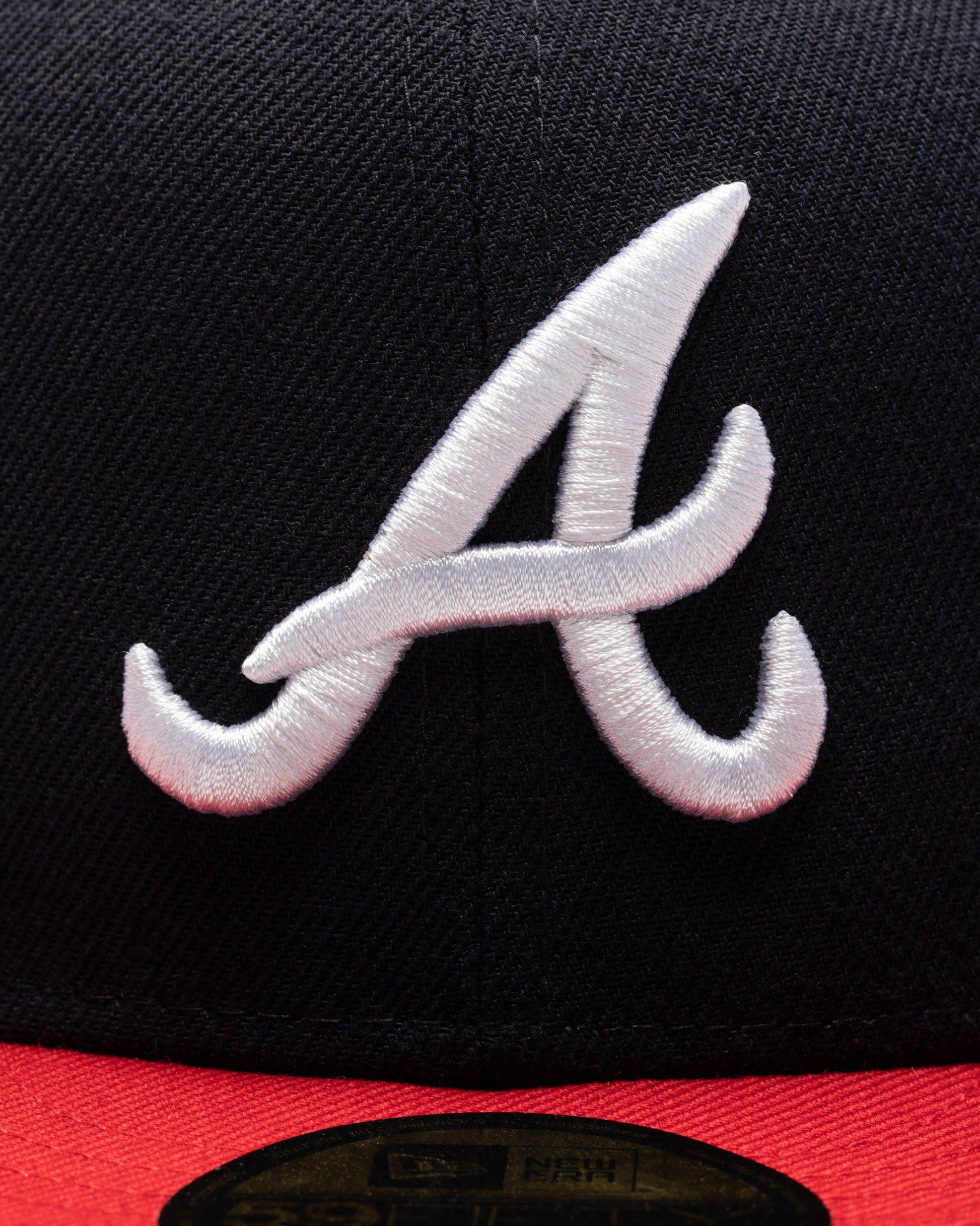 Undefeated Accessories - UNDEFEATED X NE X MLB FITTED - ATLANTA BRAVES