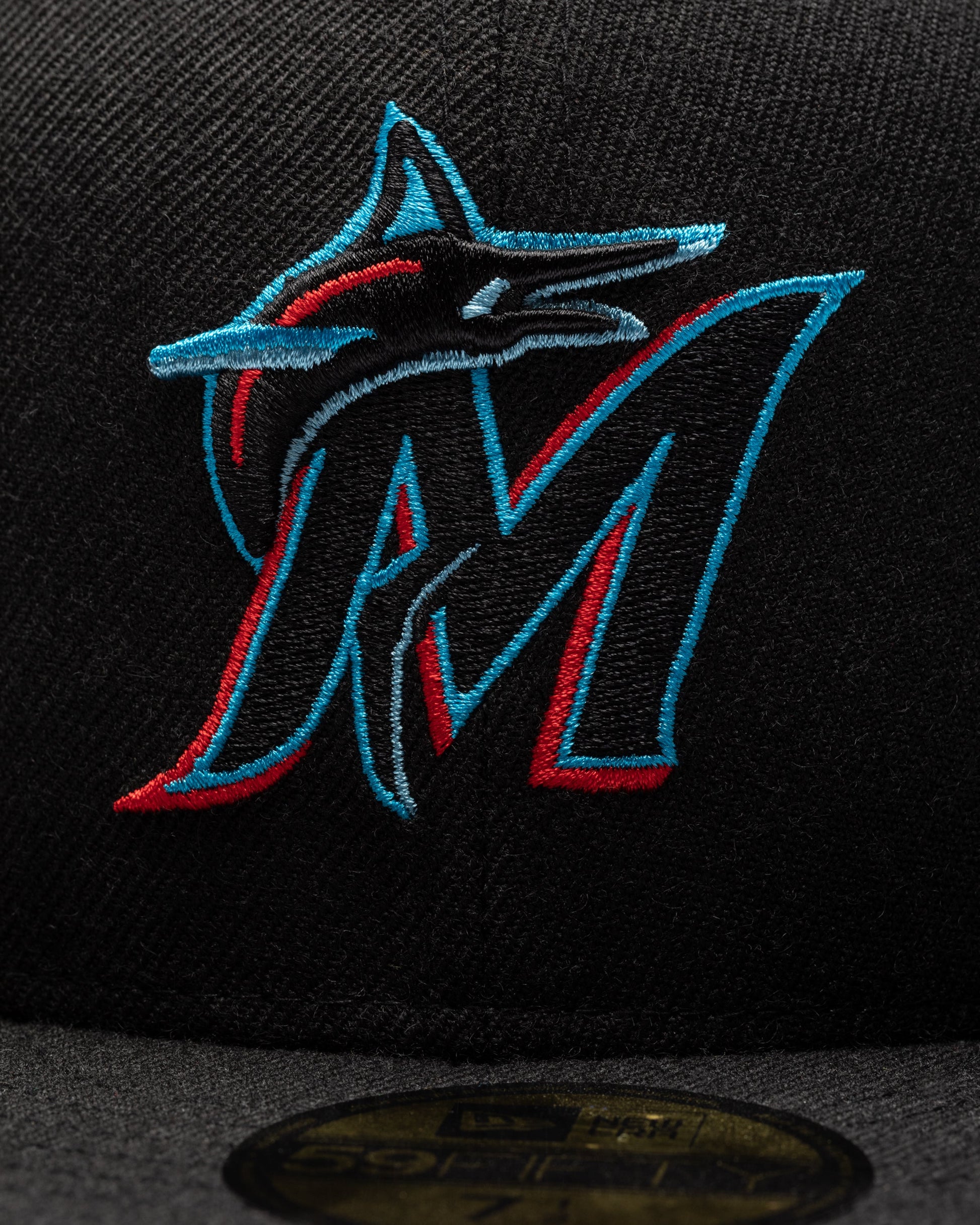Undefeated Accessories - UNDEFEATED X NE X MLB FITTED - MIAMI MARLINS