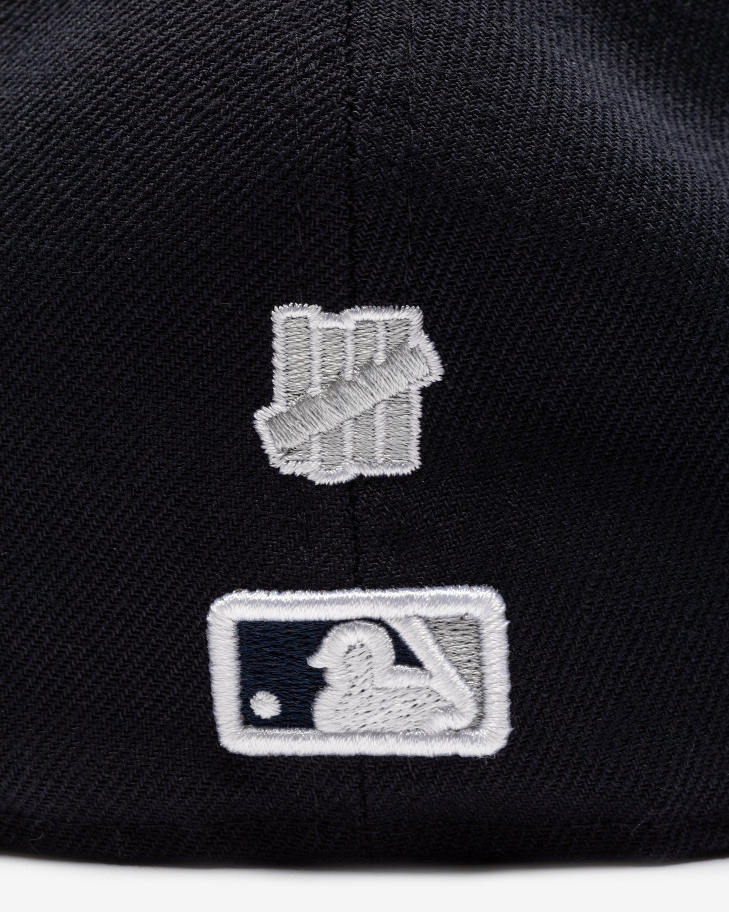 Undefeated Accessories - UNDEFEATED X NE X MLB FITTED - NEW YORK YANKEES