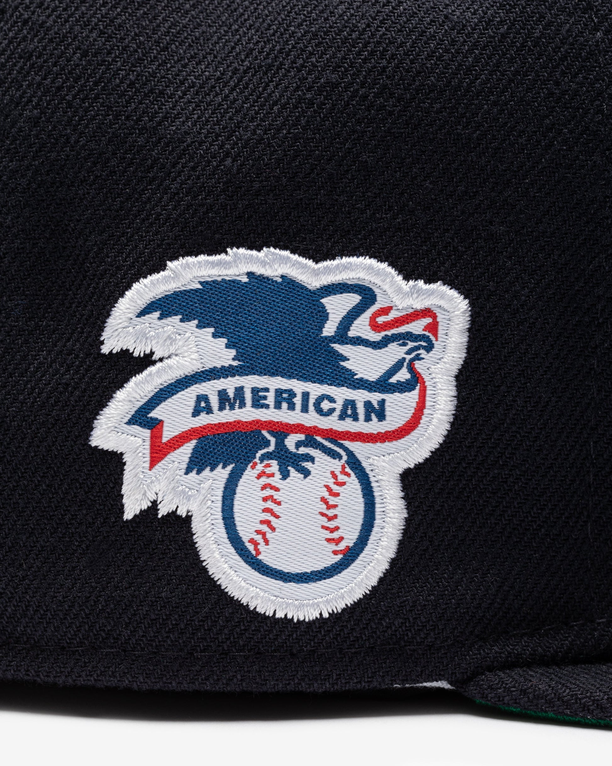 Undefeated Accessories - UNDEFEATED X NE X MLB FITTED - NEW YORK YANKEES