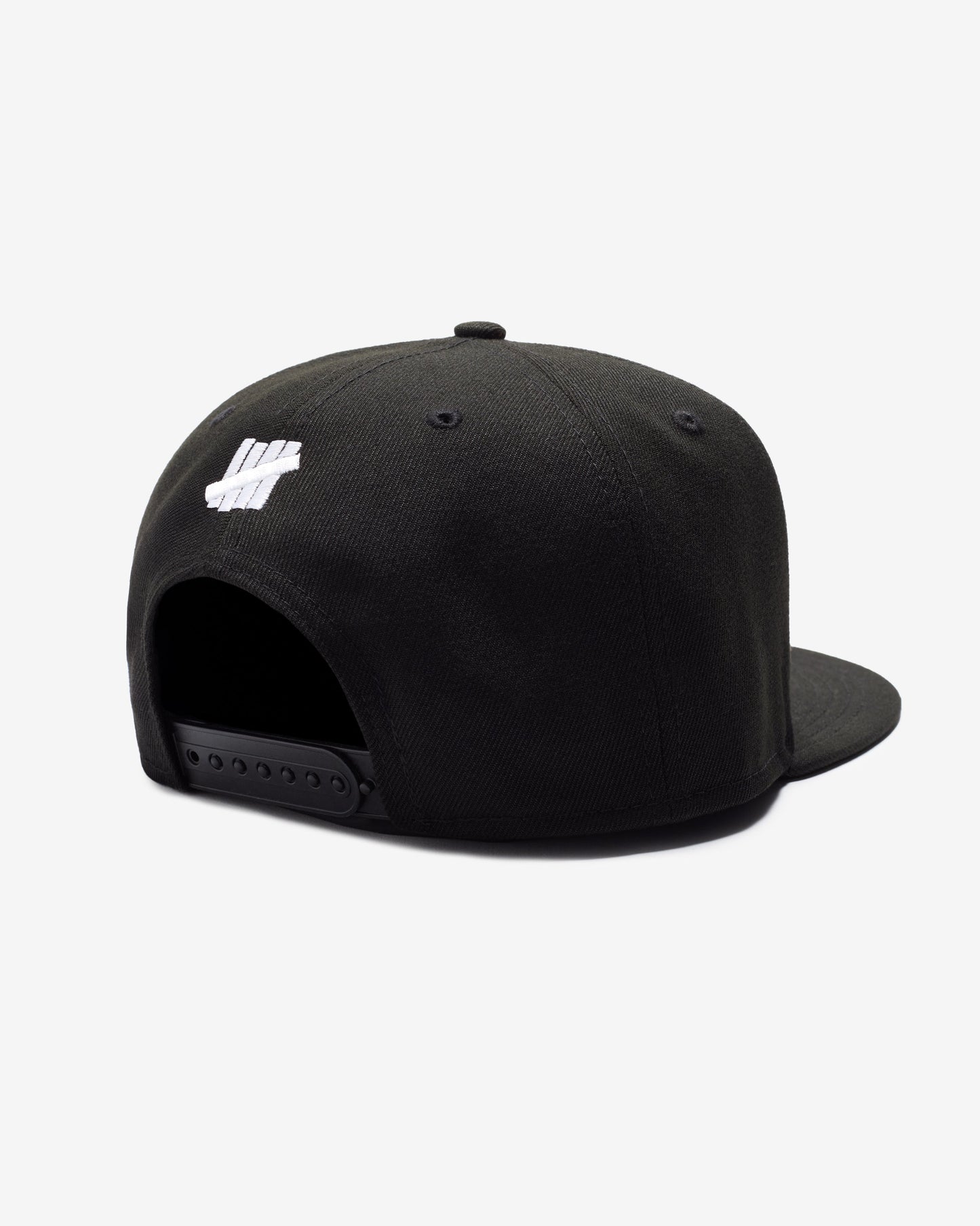 Undefeated Accessories - UNDEFEATED X BCFC NE OLD ENGLISH SNAPBACK