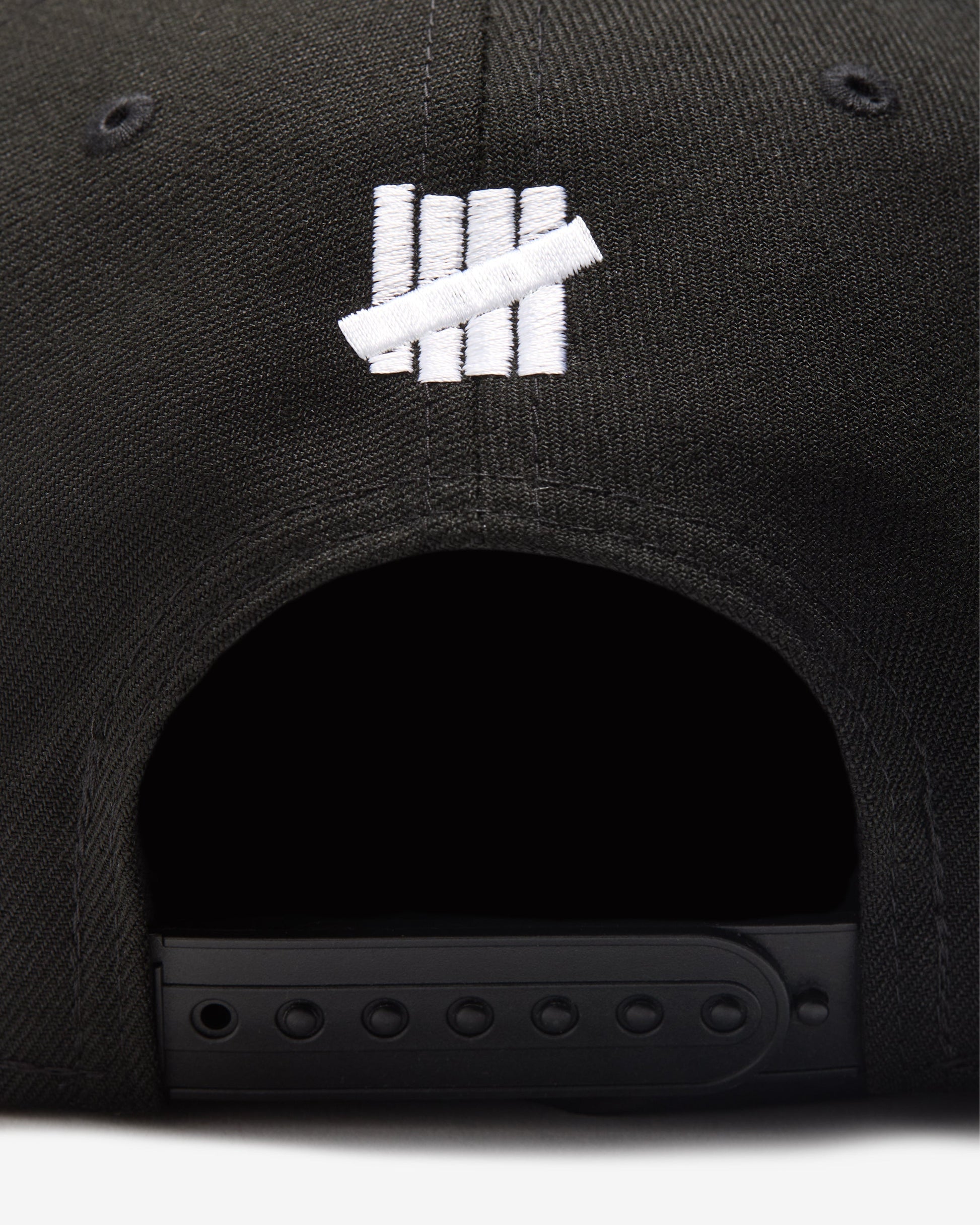 Undefeated Accessories - UNDEFEATED X BCFC NE OLD ENGLISH SNAPBACK