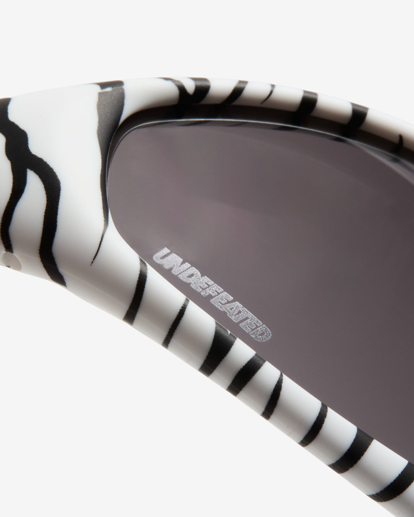 Undefeated Accessories - UNDEFEATED X OAKLEY STRAIGHT JACKET 99 - BENGAL
