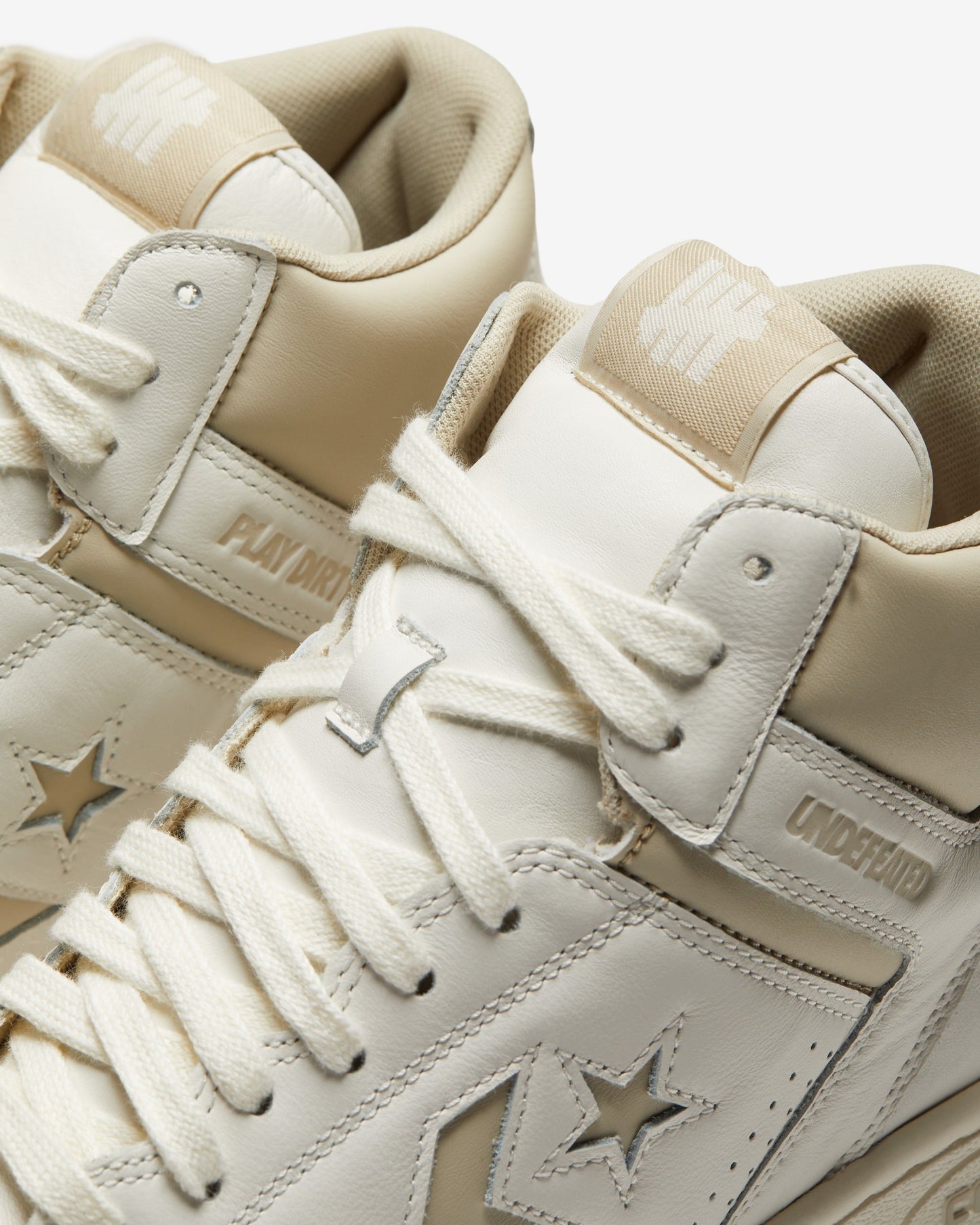 Undefeated Footwear - UNDEFEATED X CONVERSE WEAPON MID - VINTAGEWHITE/ CASTLE