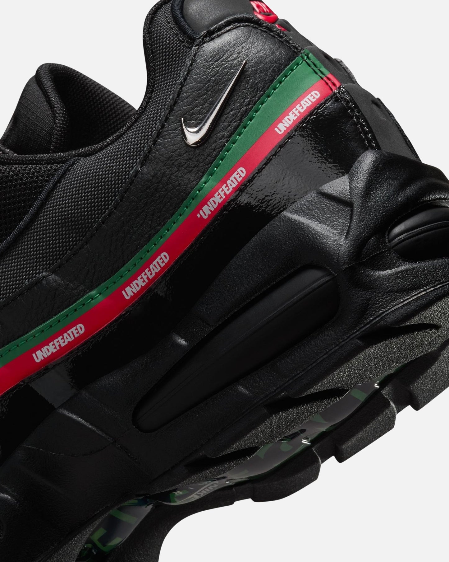 Undefeated Footwear - UNDEFEATED X NIKE AIR MAX 95 SP - BLACK/ METALLICSILVER