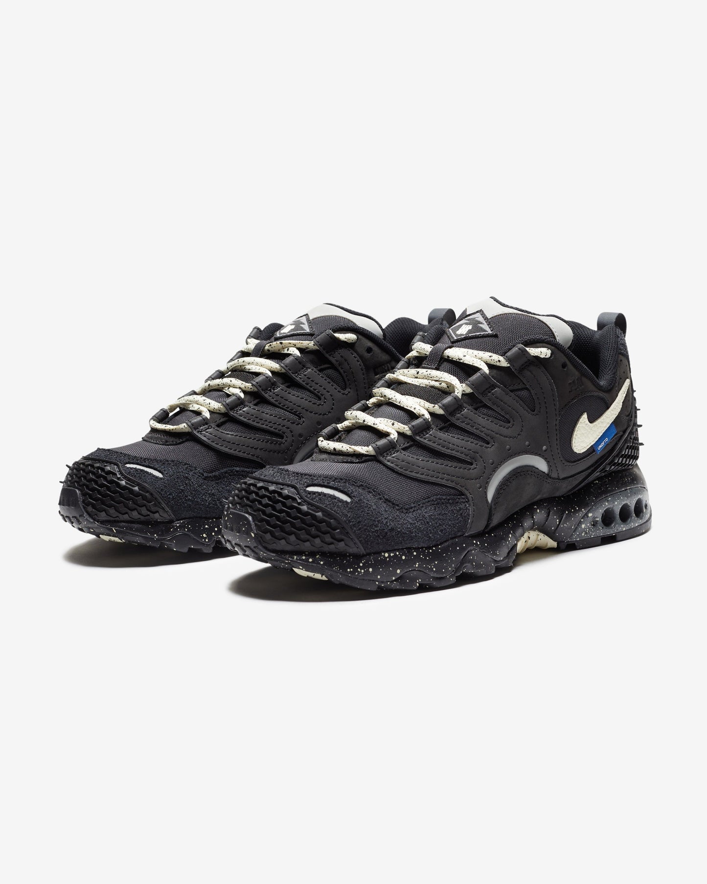 Undefeated Footwear - UNDEFEATED X NIKE AIR TERRA HUMARA - BLACK/ COCONUTMILK