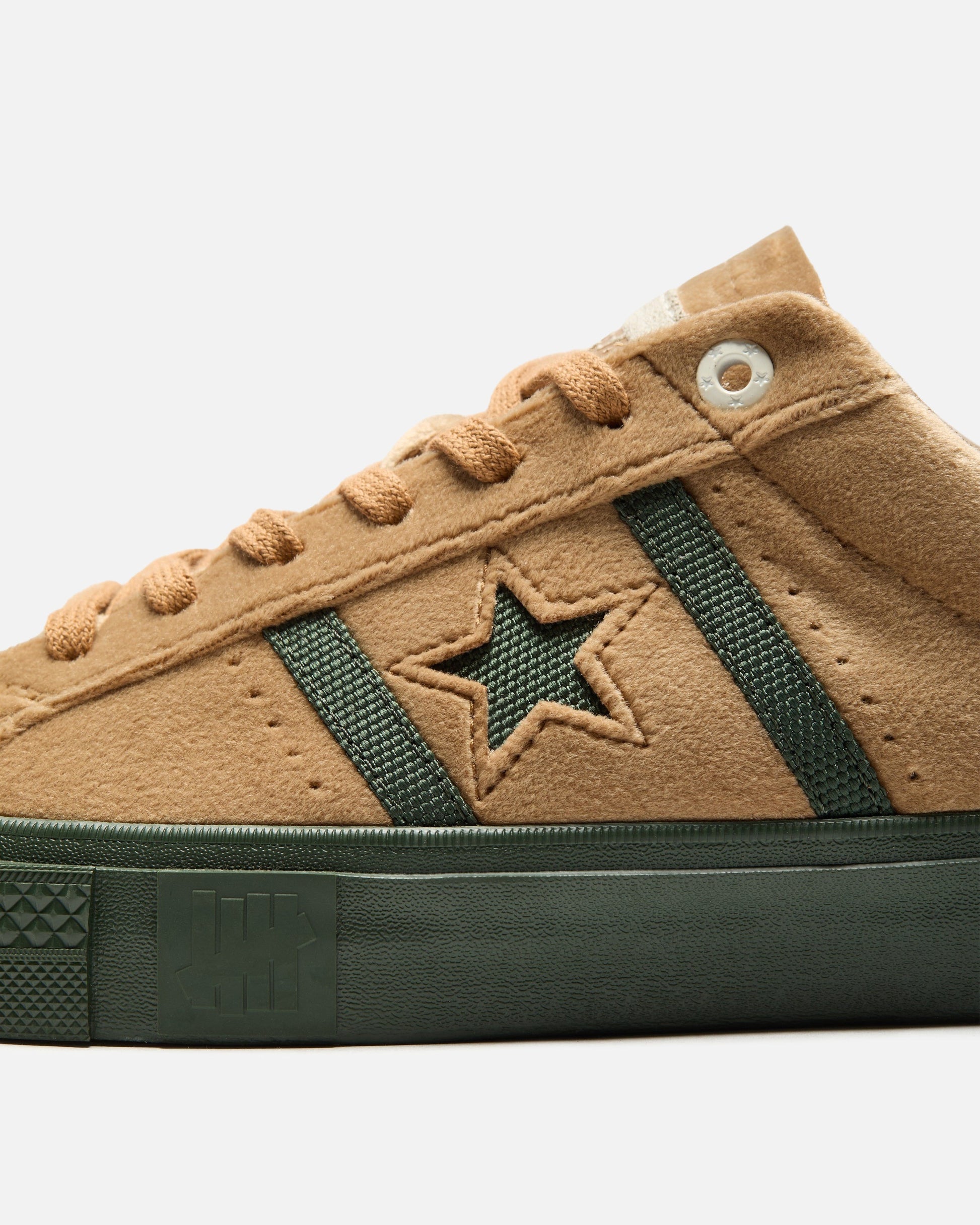 Undefeated Footwear - UNDEFEATED X CONVERSE ONE STAR ACADEMY PRO OX - BROWN