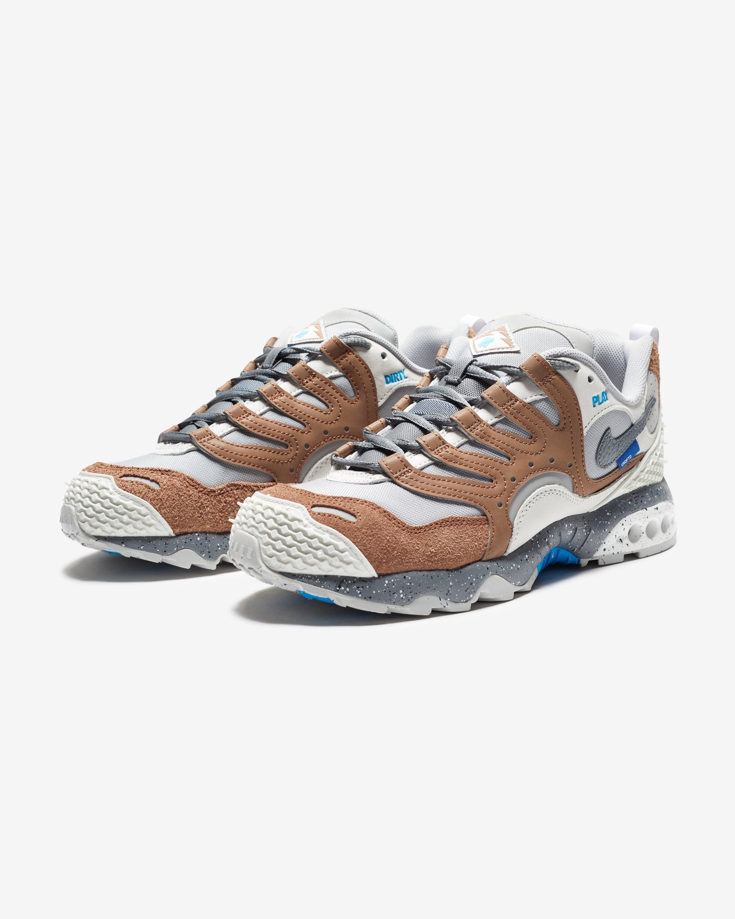 Undefeated Footwear - UNDEFEATED X NIKE AIR TERRA HUMARA - ARCHAEOBROWN