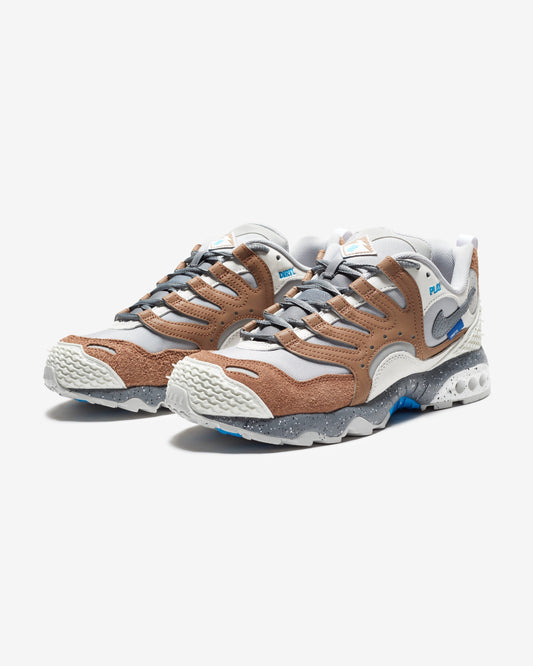 Undefeated Footwear - UNDEFEATED X NIKE AIR TERRA HUMARA - ARCHAEOBROWN